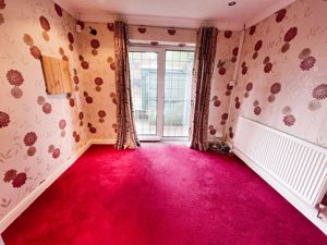 Dining Room- click for photo gallery